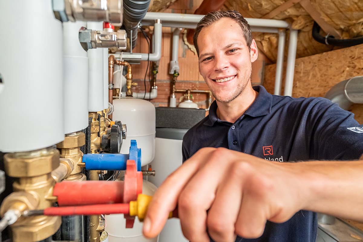 Ruhland Haustechnik Karriere Anlagemechaniker Sanitär, Heizung und Klimatechnik Regensburg